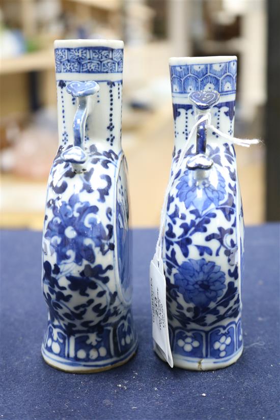 Two similar 19th century Chinese blue and white flasks tallest 16cm
